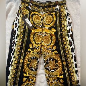 Brand new never been worn Versace women’s pants with tag still on them for sale